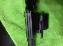 Revolver 008