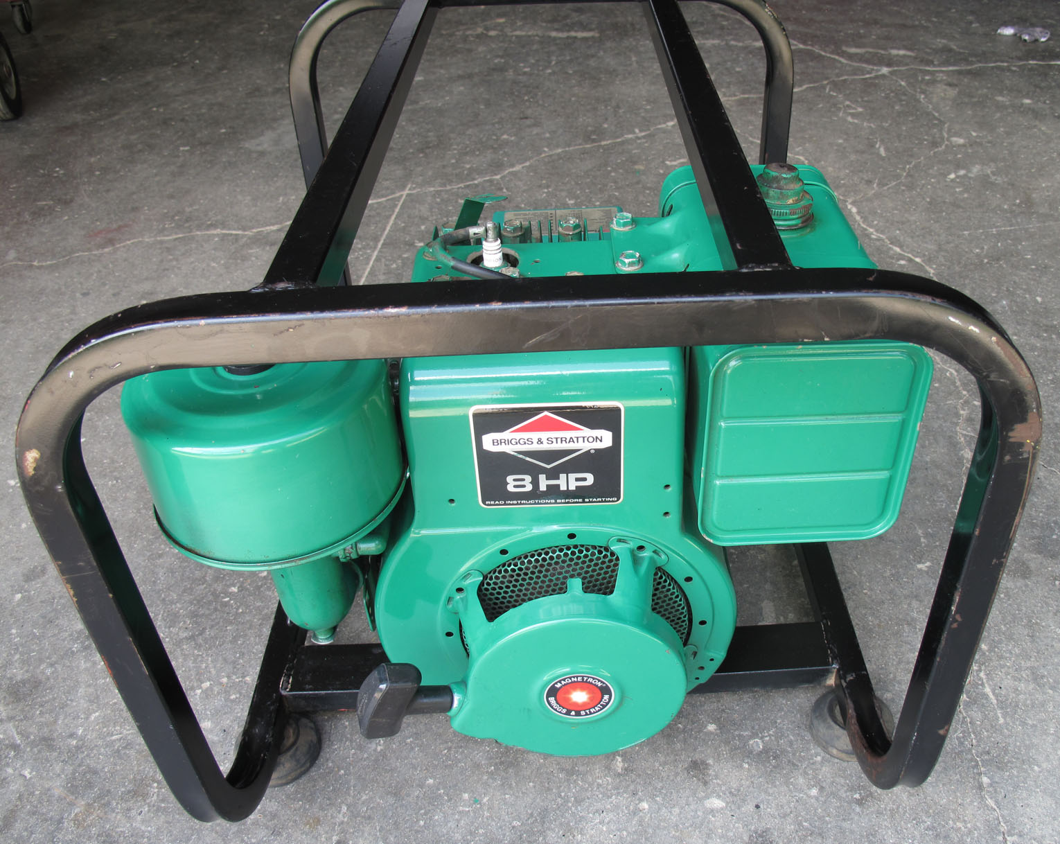 Colman PowerMate PM544000 PortableGenerator in Cornersville, TN